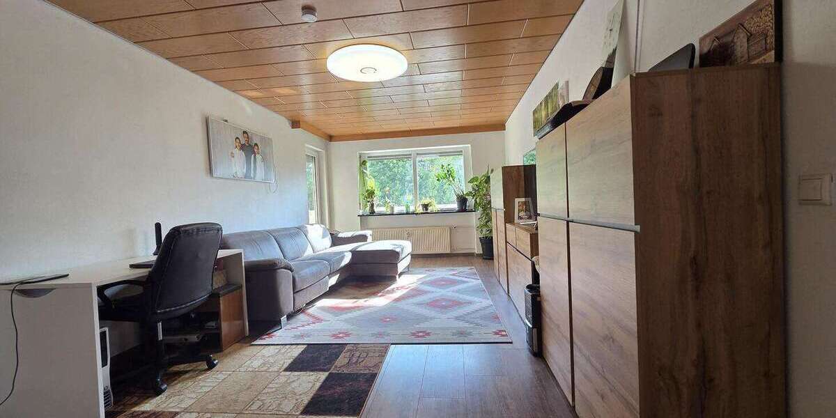 Etagenwohnung Augsburg Lechhausen - 4 Zimmer, 98 m&sup2;, 400.000&euro; | Angebot:27076095