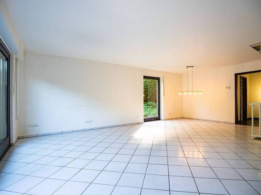 Charmantes Reihenendhaus mit Garten, Terrasse und Garage in Odenkirchen!