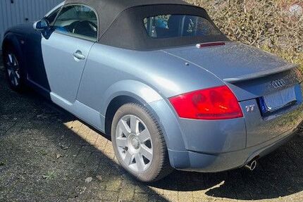 Audi TT 181.000 km 4.500 &euro; Aurich 26605