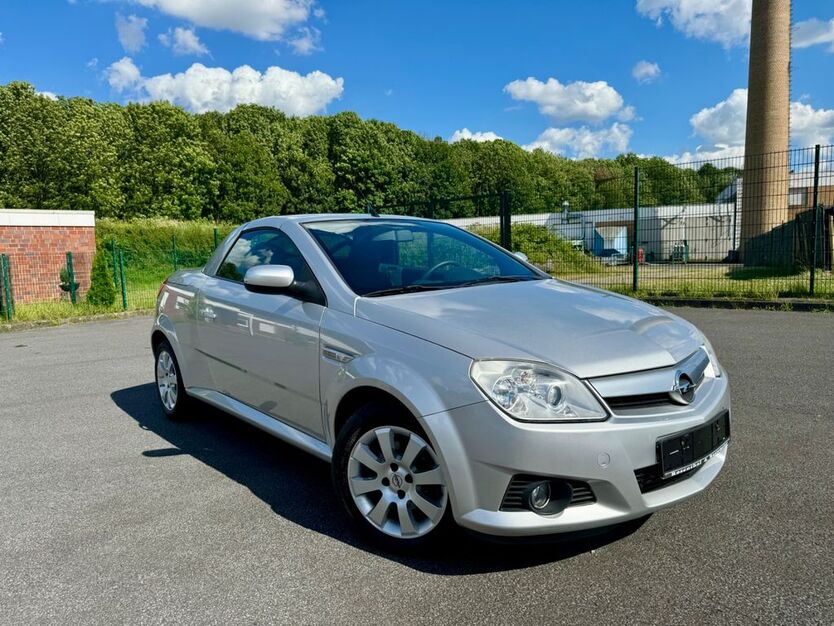 Opel Tigra 115.000 km 3.450 € Ahlen 59229