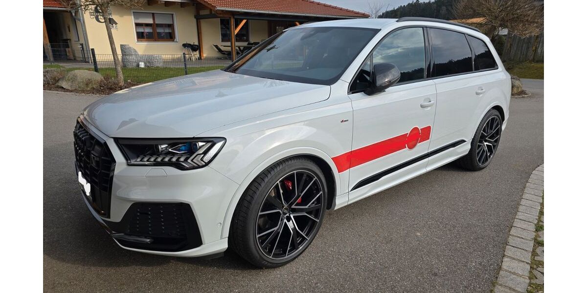 Audi Q7 29.990 km 73.990 &euro; Traitsching 93455