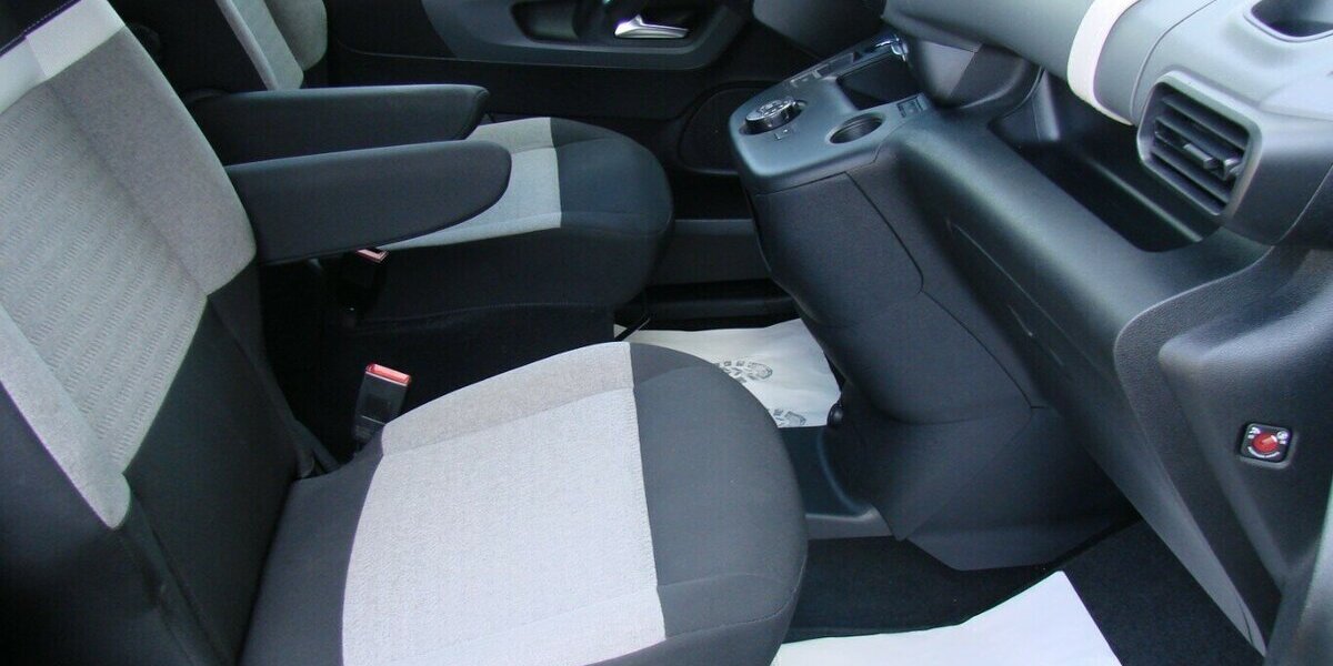 Citroen Berlingo 1.2 Turbo130 Shine M Kamera 180º 13.167 km 24.980 &euro; Falkensee 14612