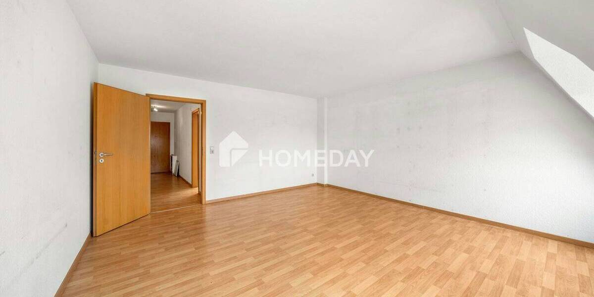 Etagenwohnung Freital - 2 Zimmer, 74 m&sup2;, 135.000&euro; | Angebot:26016911