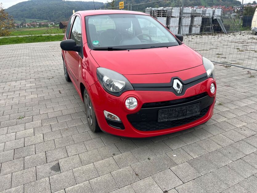 Renault Twingo 133.000 km 1.990 € Sulzbach Murr 71560