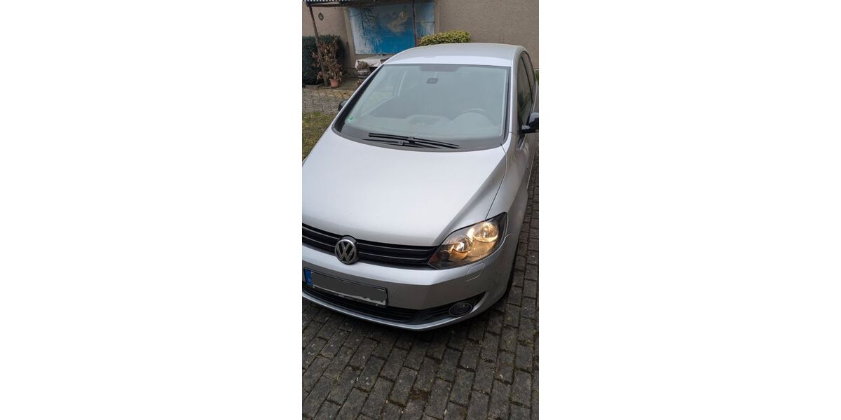 VW Golf Plus 65.947 km 7.490 &euro; Gierstädt 99100