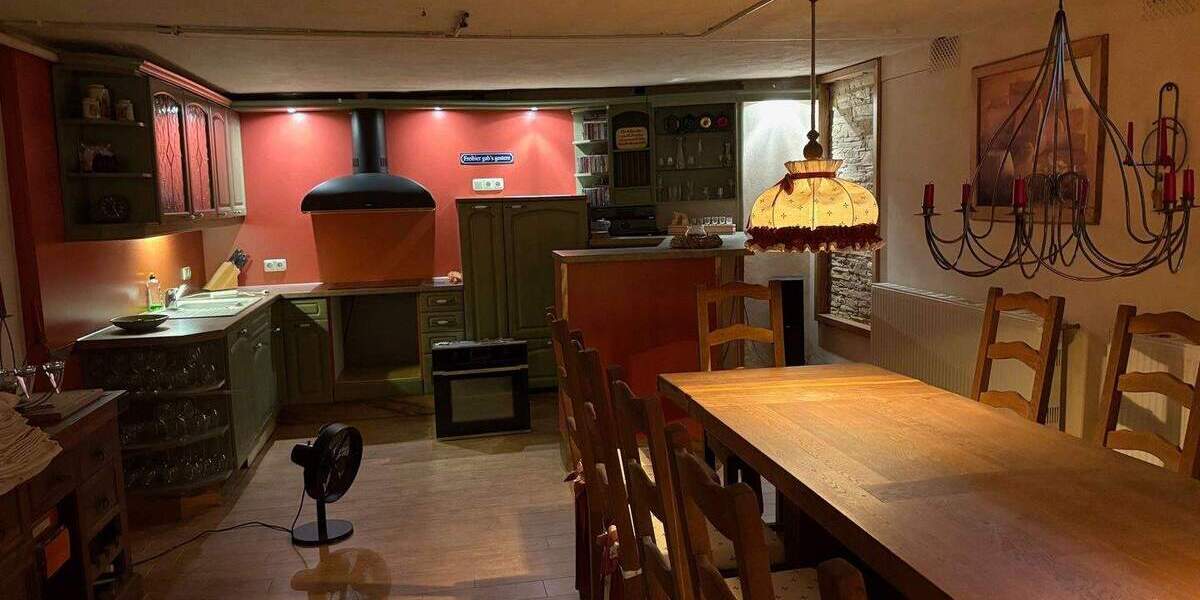 Mehrfamilienhaus, Wohnhaus Freital - 6 Zimmer, 310 m&sup2;, 305.000&euro; | Angebot:26289700