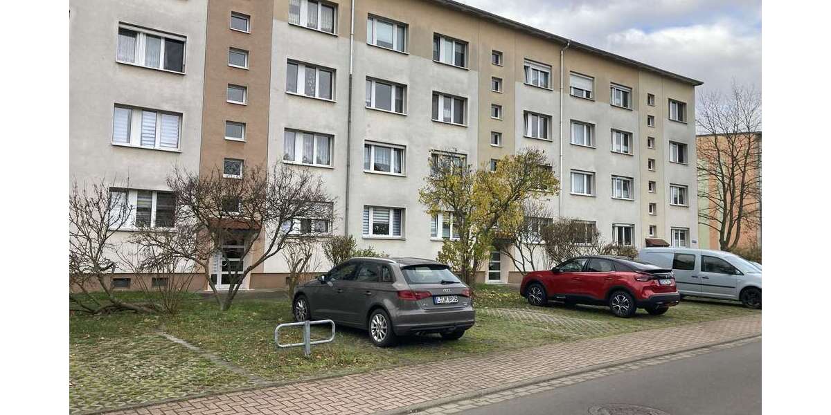 Wohnung zum Kaufen in Zwenkau 82.500 € 46.55 m² 2 zimmer