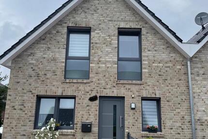 Neuwertige 4-Zimmer-Doppelhaushälfte, Schüttorf, Wohnung, Haus 4 zimmer