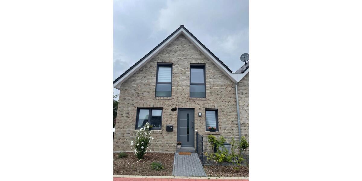 Neuwertige 4-Zimmer-Doppelhaushälfte, Schüttorf, Wohnung, Haus 4 zimmer