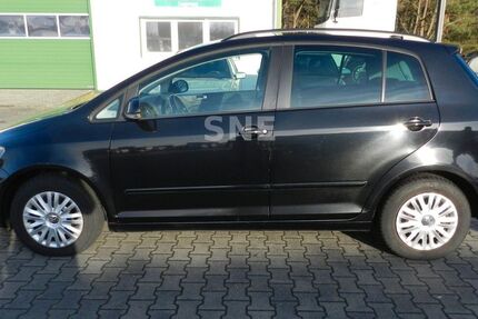 VW Golf 211.942 km 3.590 &euro; Fürstenwalde 15517