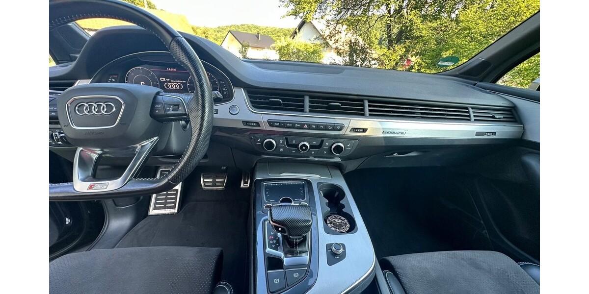 Audi Q7 145.000 km 33.800 &euro; München 80313