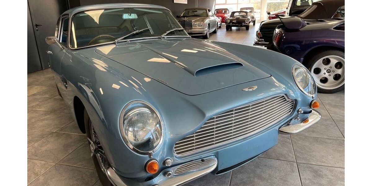 Aston Martin DB 10.300 km 325.000 &euro; Riemerling bei München 85521