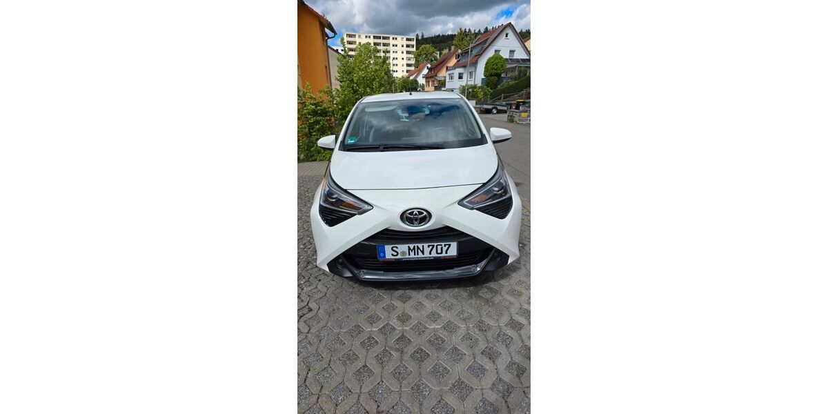 Toyota Aygo (X) 24.162 km 9.400 &euro; Nagold 72202