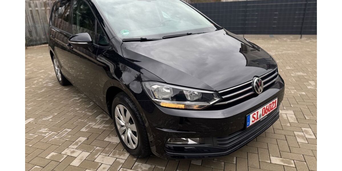 VW Touran 153.000 km 13.500 &euro; Neunkirchen 57290