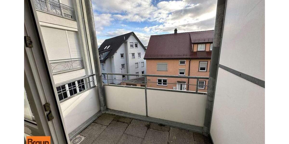 Etagenwohnung Villingen-Schwenningen Schwenningen - 3 Zimmer, 87 m&sup2;, 1.000&euro; | Angebot:25733971