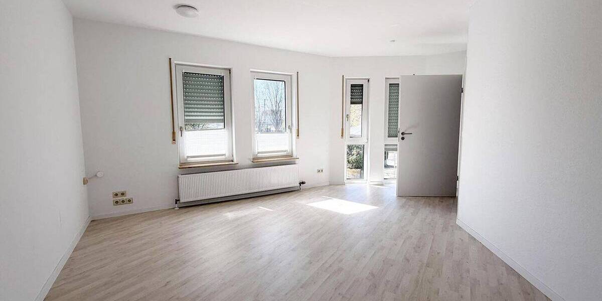 Etagenwohnung Ludwigsburg Mitte - 2 Zimmer, 73 m&sup2;, 850&euro; | Angebot:26697323