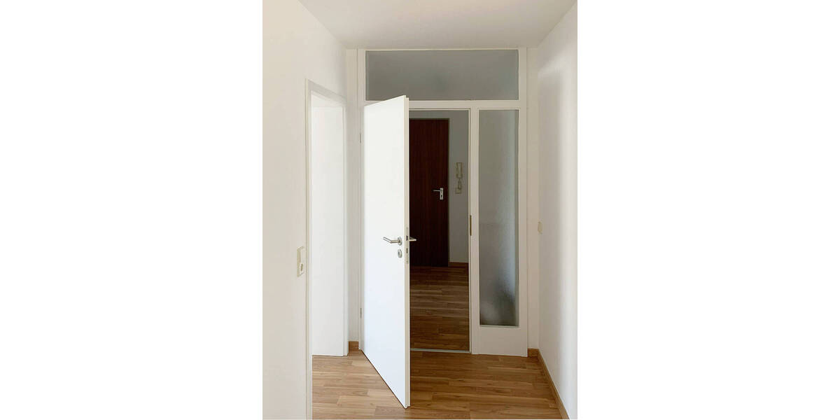 Etagenwohnung Renningen - 3 Zimmer, 74 m&sup2;, 1.100&euro; | Angebot:26190932