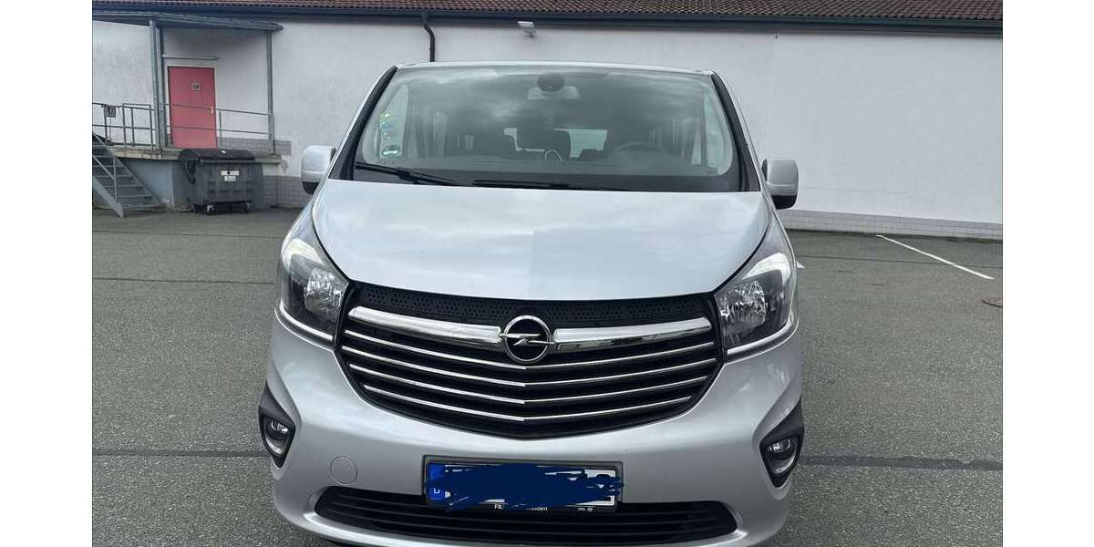Opel Vivaro 110.486 km 19.000 &euro; Regensburg 93055