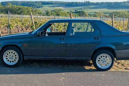 Alfa Romeo 75 96.000 km 6.700 &euro; Gau-Algesheim 55435