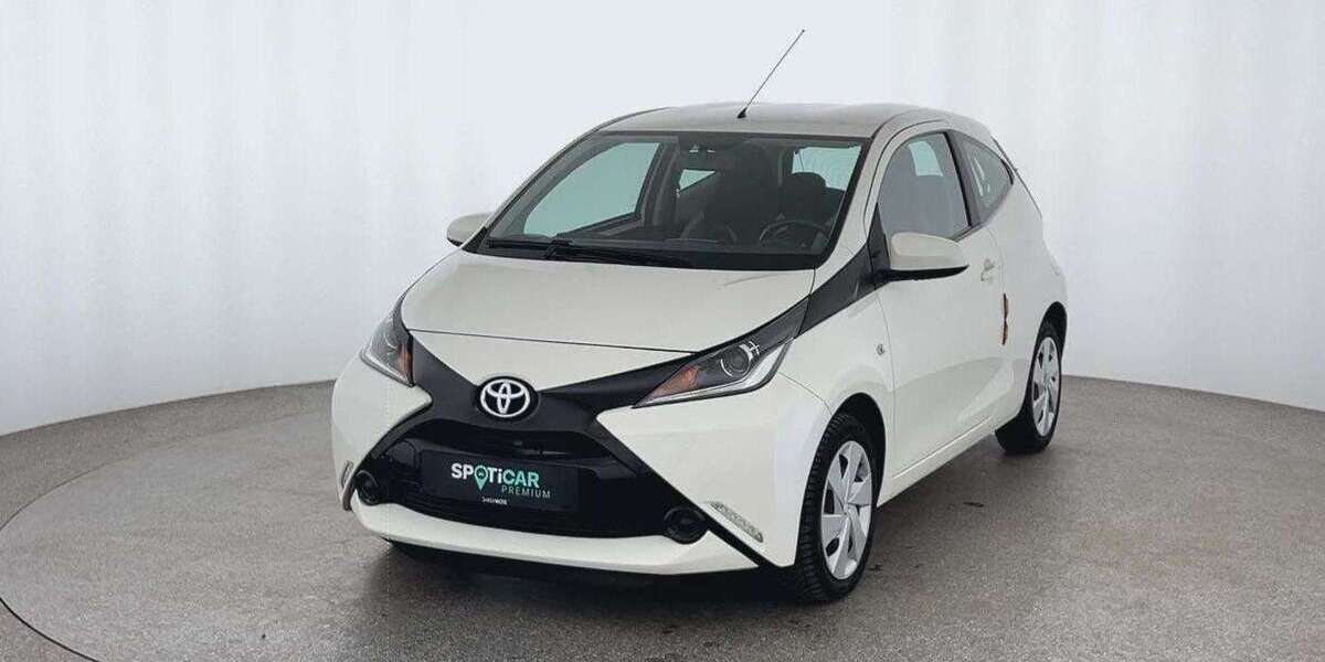 Toyota Aygo 38.496 km 9.290 &euro; Hameln 31789