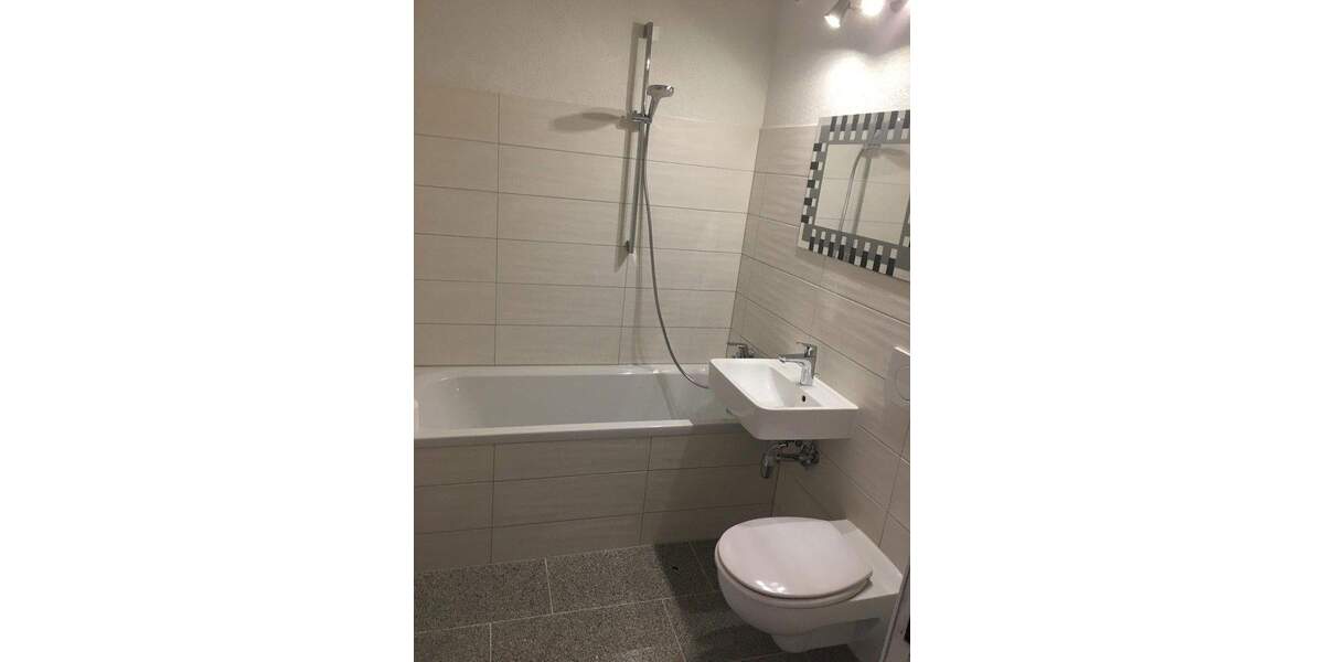 3-Raum-Wohnung mit Balkon und Einbauküche in Lößnitz 3 zimmer