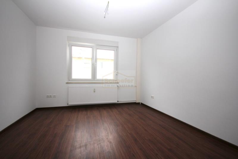 RESERVIERT: Gepflegtes 3- Fam.- Haus sucht neuen Besitzer
