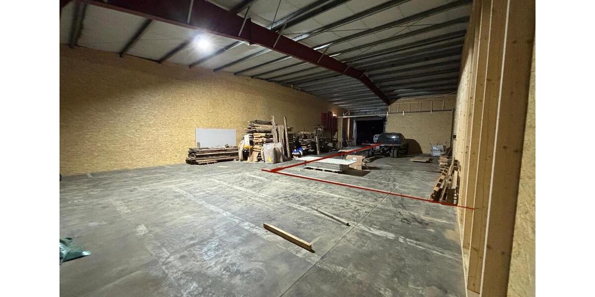 Abgetrennte Lagerhalle zu vermieten 90m2 zimmer