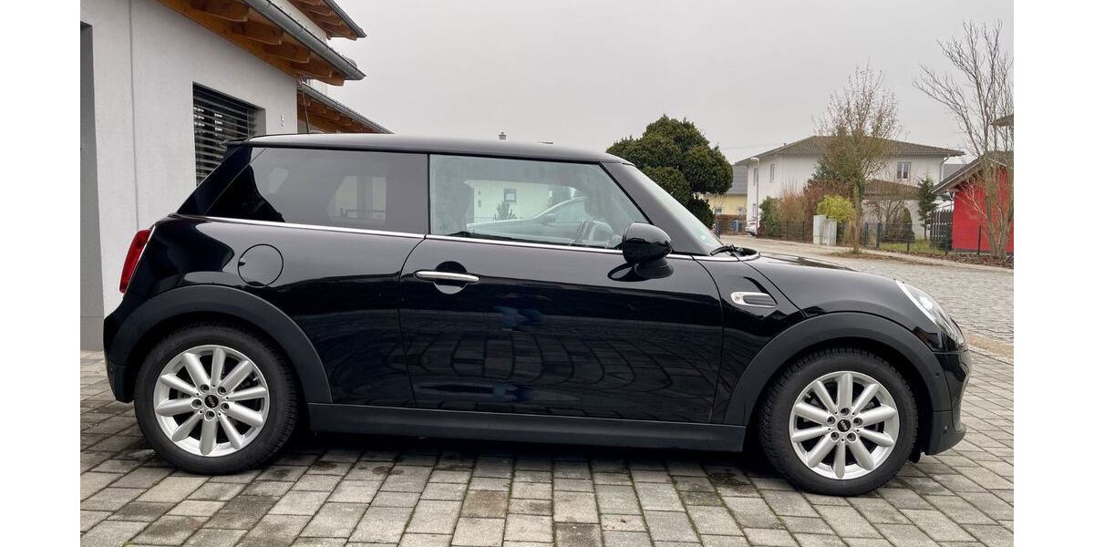 Mini ONE 38.000 km 13.499 &euro; Rain 94369