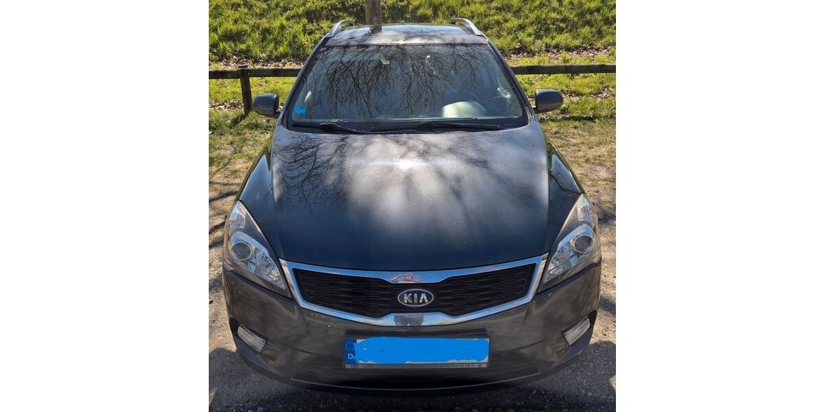 Kia ceed Sportswagon 301.200 km 3.200 &euro; Eching 85386