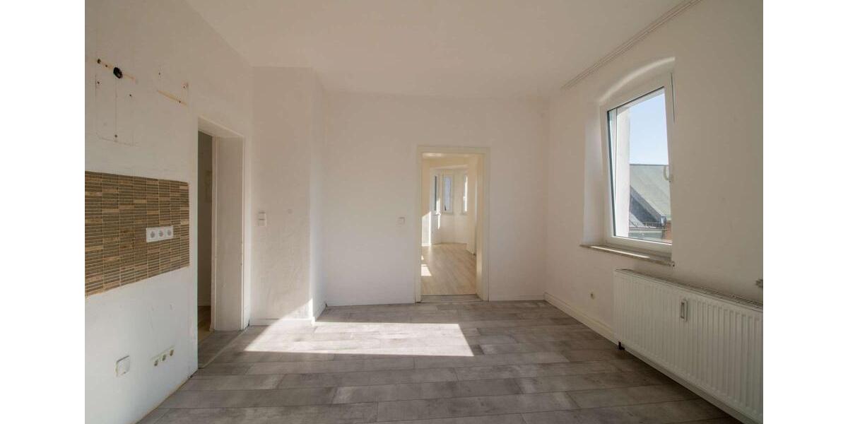 Etagenwohnung Rehau - 4 Zimmer, 122 m&sup2;, 700&euro; | Angebot:24597217