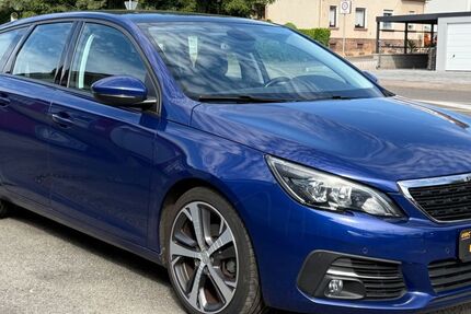 Peugeot 308 104.644 km 9.900 &euro; Völklingen 66333