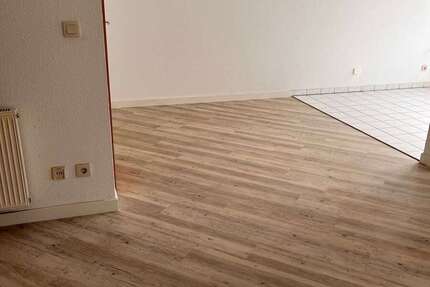 Wohnung Bliesdorf - 3 Zimmer, 80 m&sup2;, 560&euro; | Angebot:26890679
