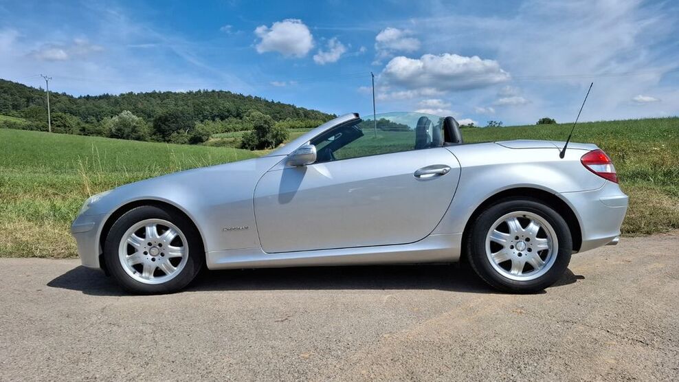 Mercedes-Benz SLK 200 48.500 km 12.800 € Beilstein 71717