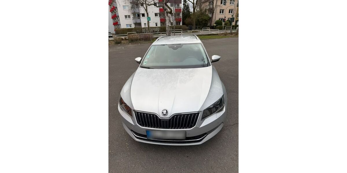 Skoda Superb 244.000 km 9.990 &euro; Bochum 44789