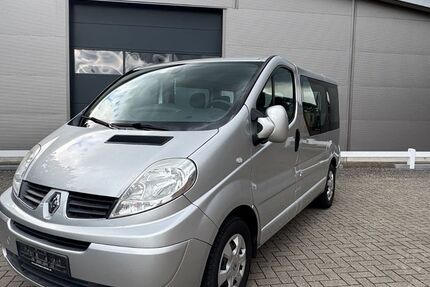 Renault Trafic 153.000 km 7.499 &euro; Ganderkesse 27777