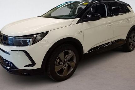 Opel Grandland (X) 16.555 km 24.550 € Südliches Anhalt OT Radegast 06369