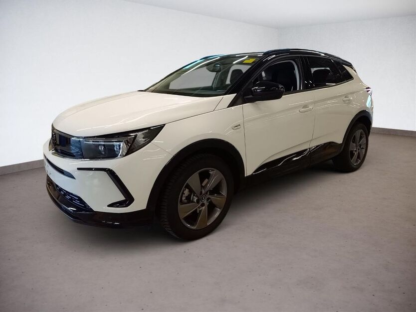 Opel Grandland (X) 16.555 km 24.550 € Südliches Anhalt OT Radegast 06369
