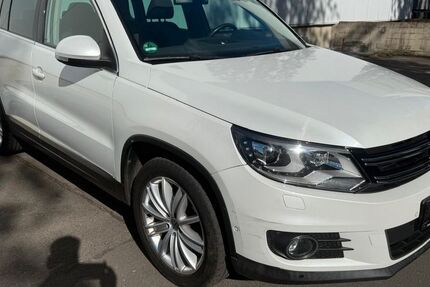VW Tiguan 107.000 km 9.199 &euro; Berlin 13351