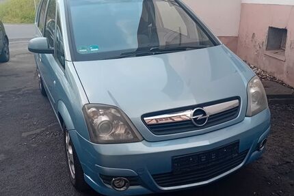 Opel Meriva 214.000 km 1.299 &euro; Roth 56288