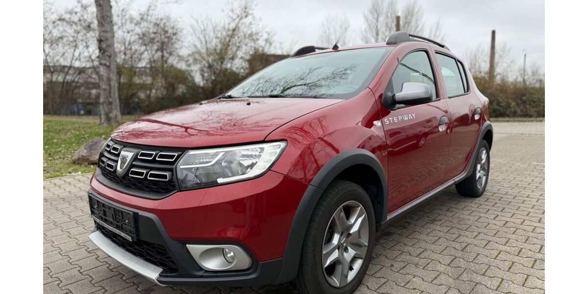 Dacia Sandero 148.000 km 5.900 € Mannheim 68169