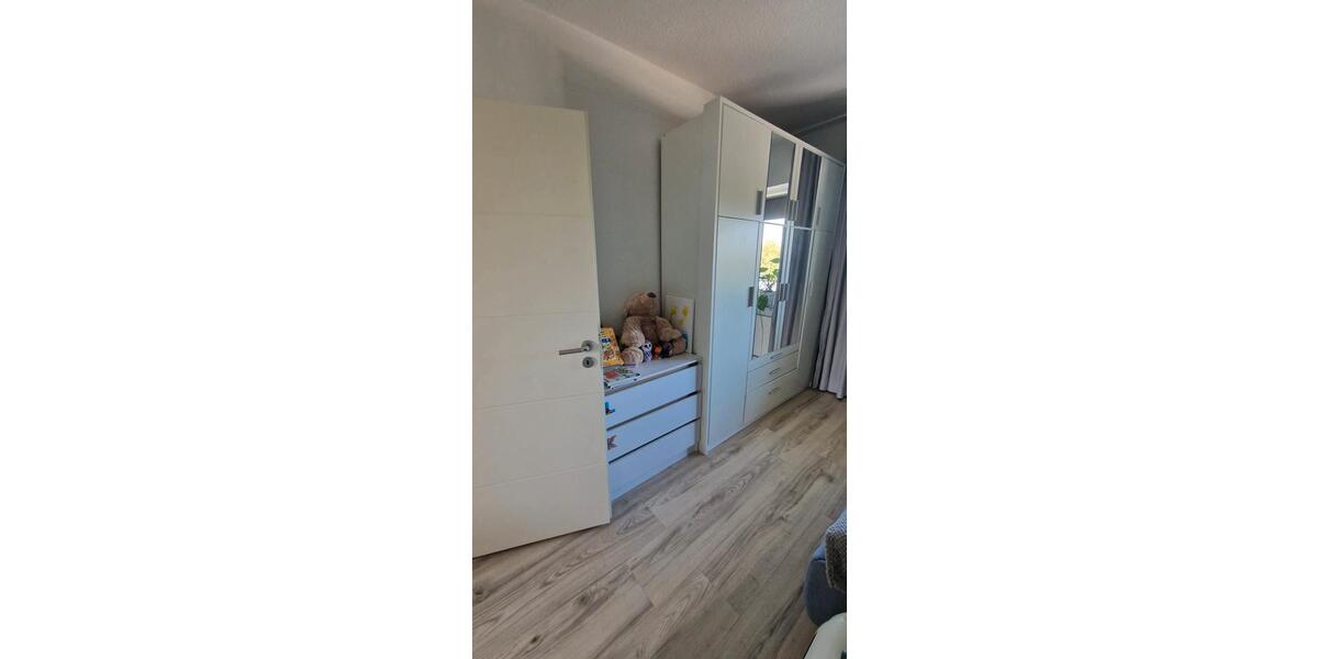 Etagenwohnung Neuss Furth-Mitte - 3 Zimmer, 68 m&sup2;, 245.000&euro; | Angebot:26997623