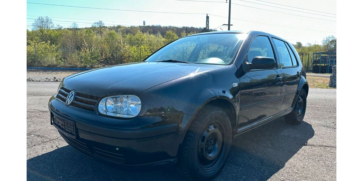 VW Golf 280.000 km 1.590 &euro; Fulda 36043