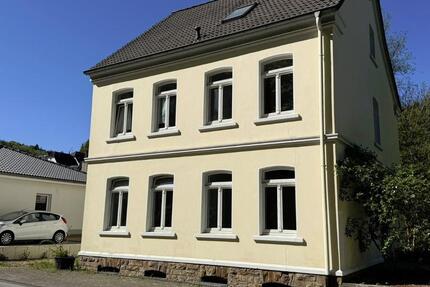 Haus Wiehl - 4 Zimmer, 130 m&sup2;, 1.400&euro; | Angebot:26560465