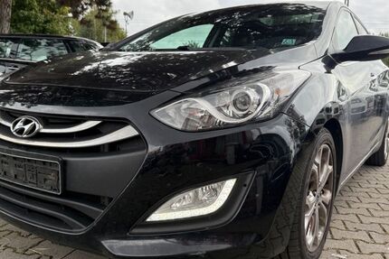 Hyundai i30 288.500 km 3.777 € München 81243