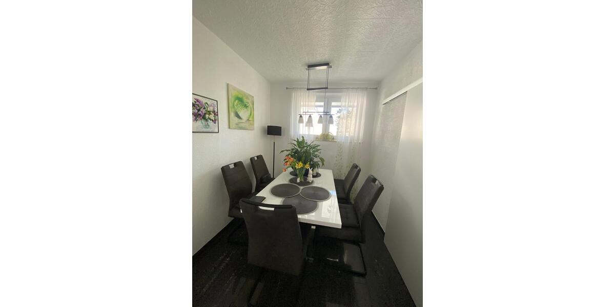 Etagenwohnung Bergneustadt - 3 Zimmer, 81 m&sup2;, 169.000&euro; | Angebot:26765892