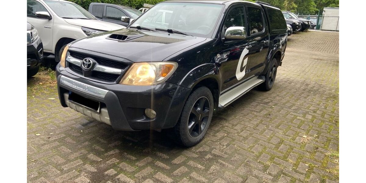Toyota Hilux 189.000 km 12.600 € Hamburg 20535