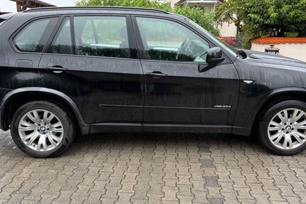 BMW X5 328.000 km 9.900 &euro; Langquaid OT Niederleierndorf 84085