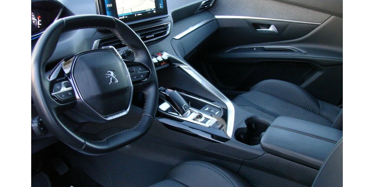 Peugeot 5008 1.2 PureTech130 Allure Pack 7-Sitzer 2WD LED 54.980 km 24.980 &euro; Falkensee 14612