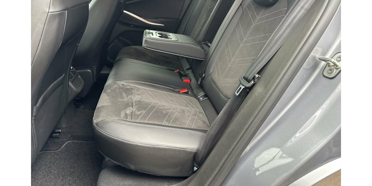 Opel Grandland Ultimate *ACC/Navi/19Zoll Alu/LED/el.Hec 35.065 km 24.790 &euro; Bamberg 96052