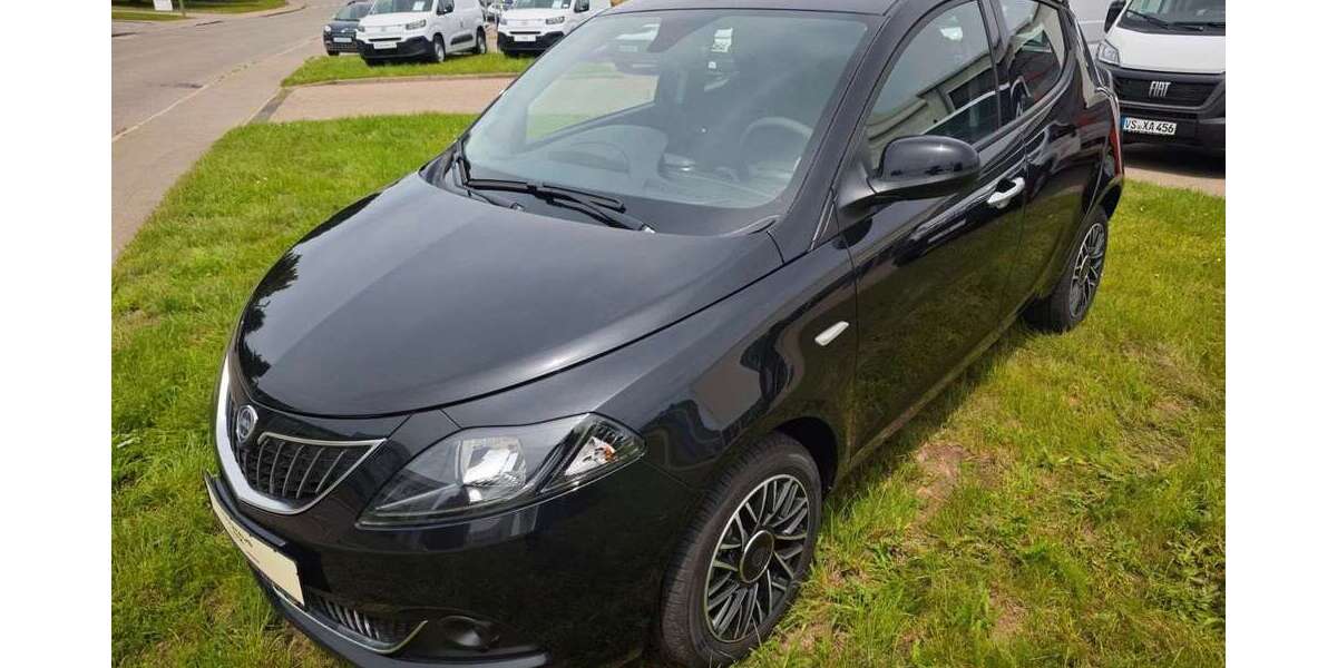 Lancia Ypsilon 6.500 km 18.990 &euro; Villingen-Schwenningen 78052